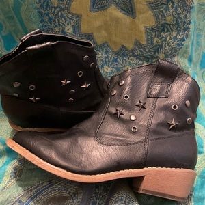 Unbranded Ankle Cut Witchy Bootie